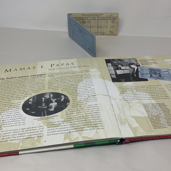 Passage to Liberty : The Story of Italian Immigration and the Rebirth of America - Picture 13 of 17